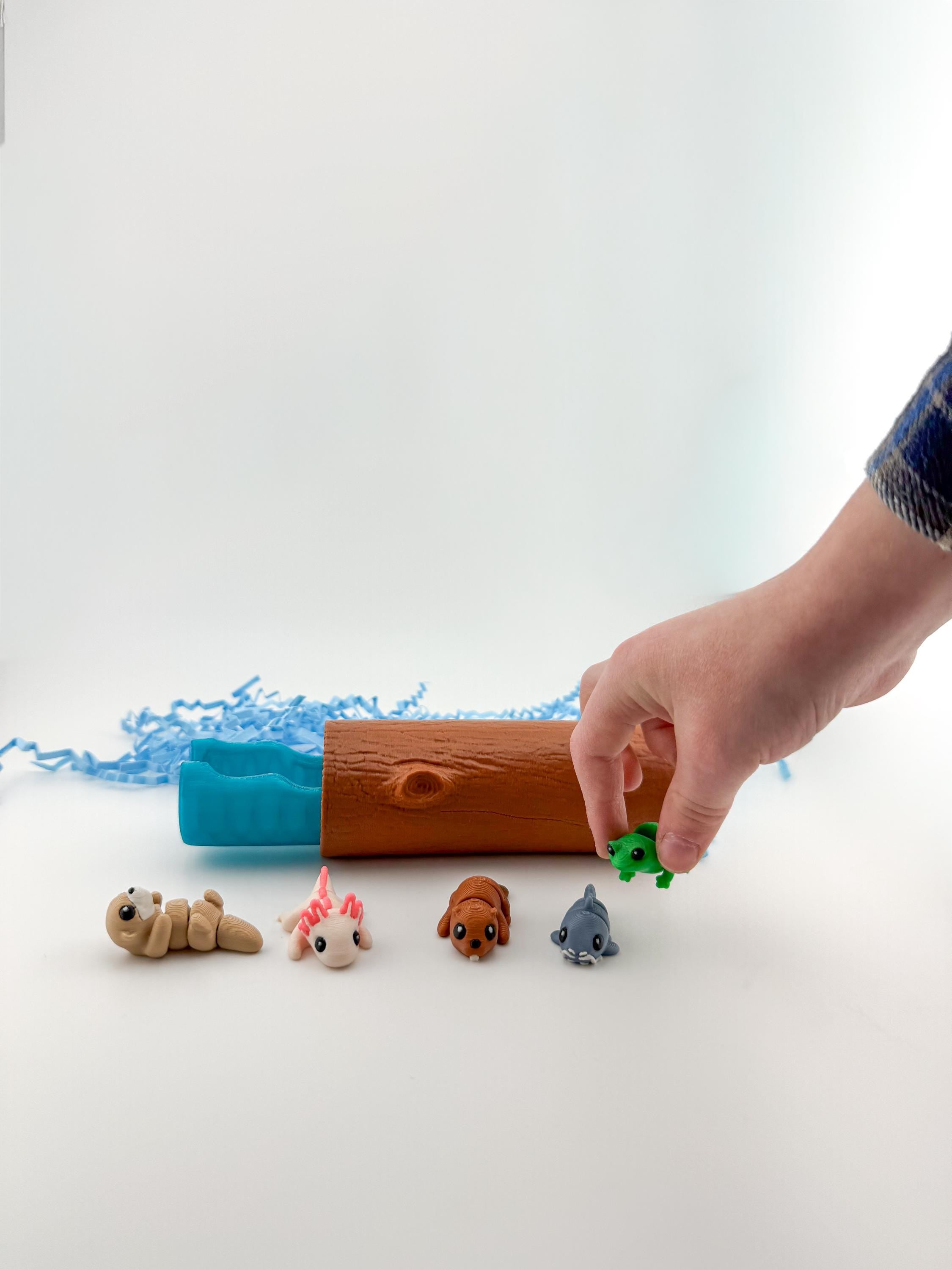 Freshwater Log CritterPod™ Playset | Screen-Free Imaginative Play