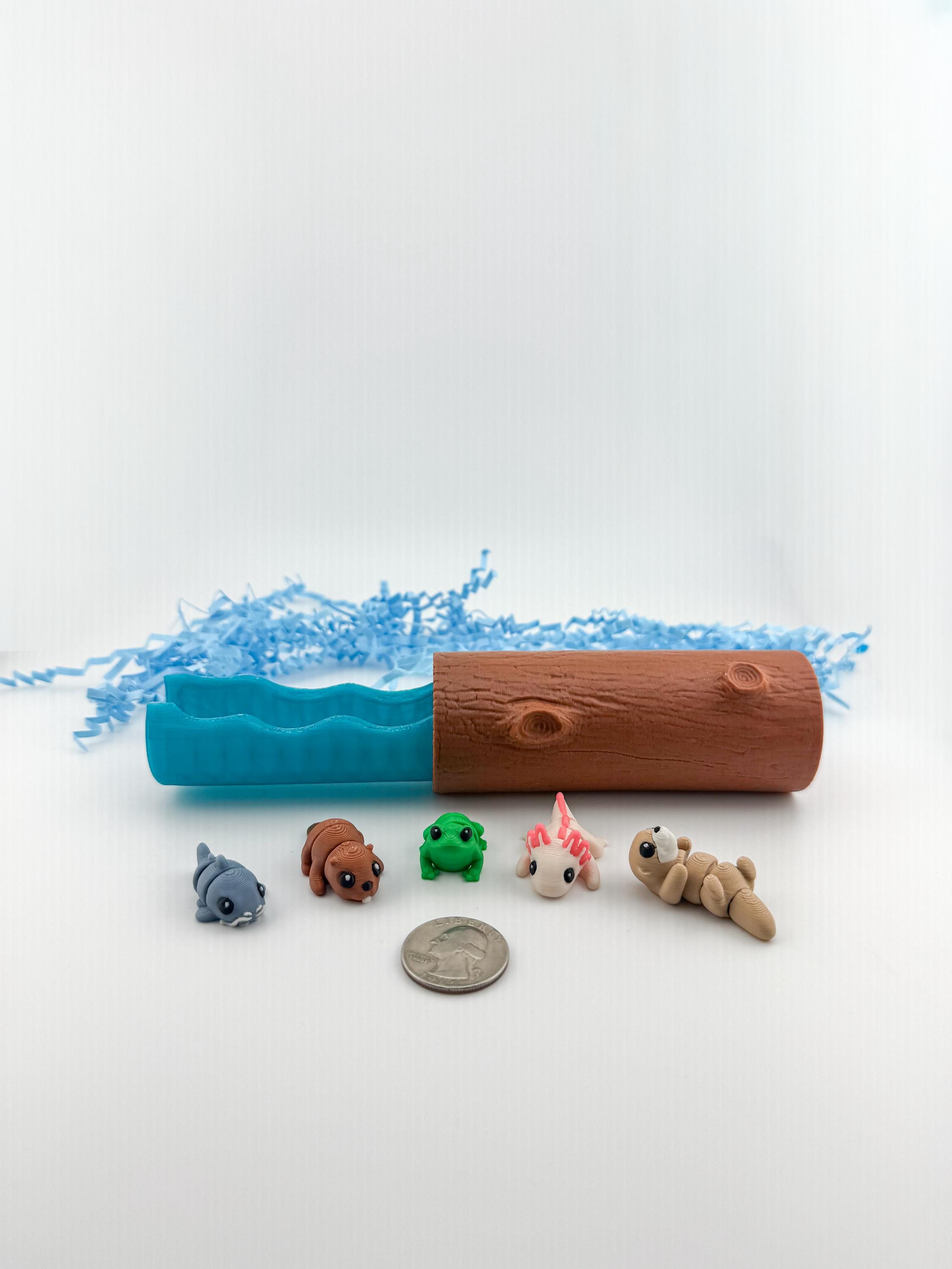 Freshwater Log CritterPod™ Playset | Screen-Free Imaginative Play