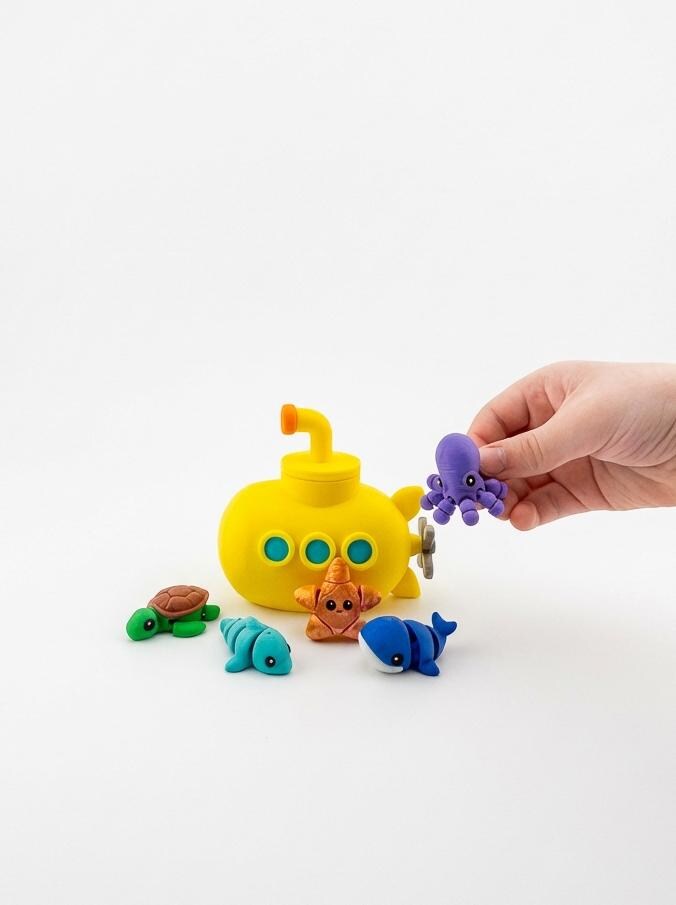 Submarine Ocean playset with shark, whale, octopus and scuba diver 3D printed animal figures